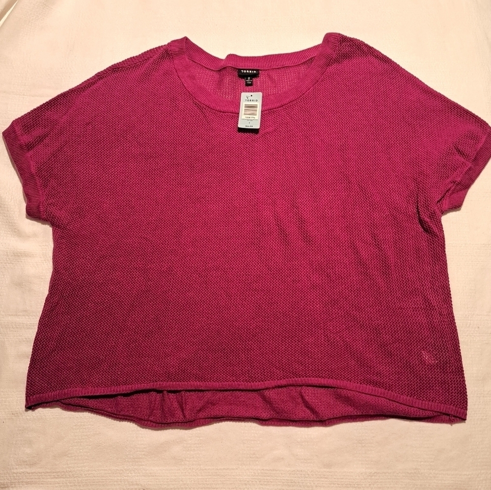 Torrid women's size 2 or 2X dark pink open knit short sleeve shirt NWT